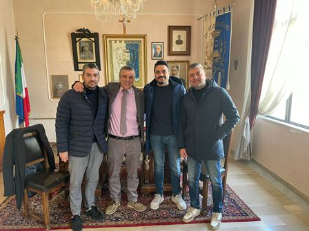 Edilizia scolastica e Viabilità. Il presidente della Provincia di Vibo, Corrado L’Andolina, incontra il sindaco di Serra San Bruno Alfredo Barillari e gli amministratori locali